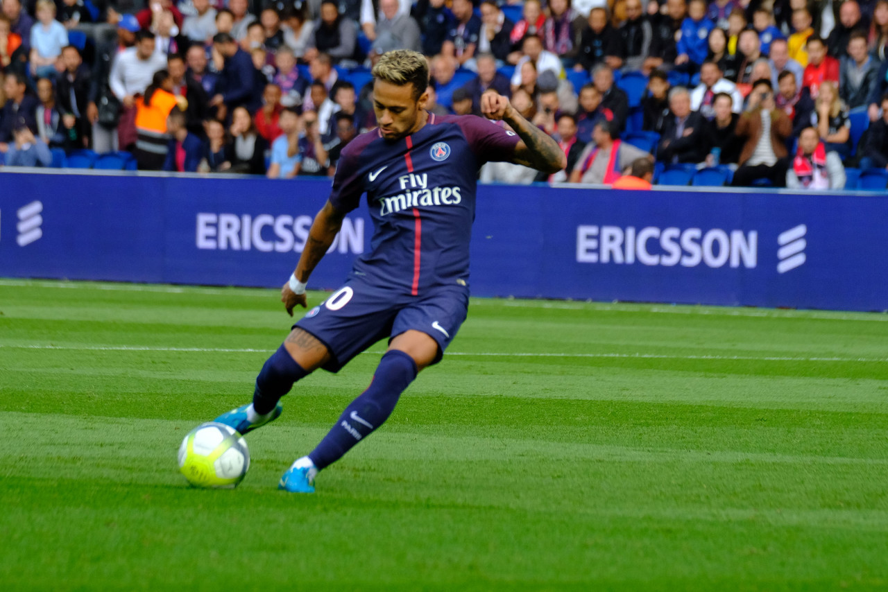 中超前瞻：青岛西海岸迎代理主帅首秀，长春亚泰已锁定降级（中超前瞻：青岛西海岸代理主帅首秀亮相，长春亚泰已提前确定降级）