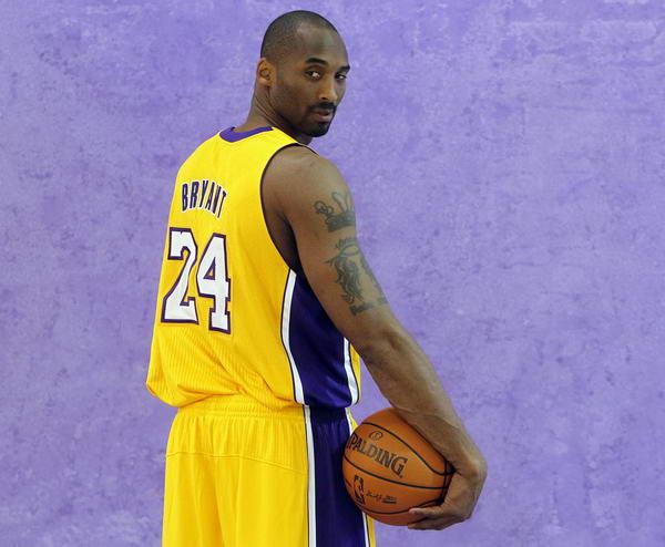 曼联U18客场7-0击败利物浦U18，15岁小将JJ-加布里埃尔戴帽（曼联U18客场7比0横扫利物浦U18，15岁新星JJ-加布里埃尔上演帽子戏法）