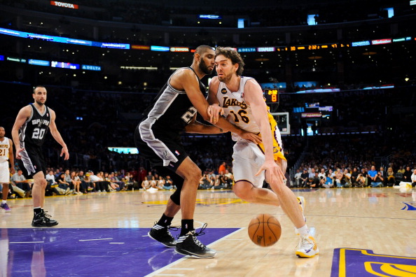 朱俊龙：单节10分钟节奏快很多，有利于适应国际比赛（朱俊龙：单节10分钟让比赛节奏更快，有助于适应国际赛场）