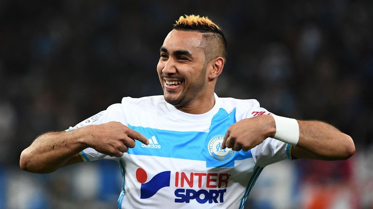 黄蜂官方：卡尔克布伦纳&康诺顿因伤本场不会回归（黄蜂通报：卡尔克布伦纳、康诺顿伤退，本场比赛不再出场）