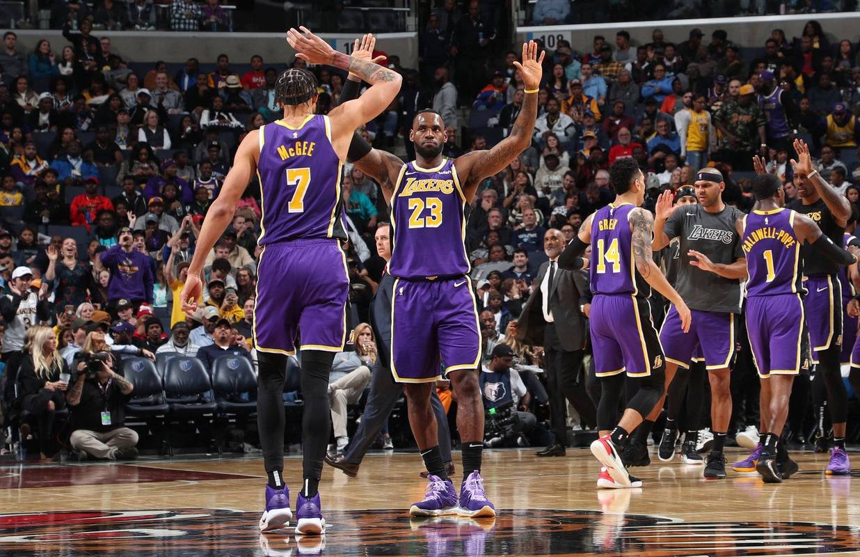 共和报：米兰正加速推进签回蒂亚戈-席尔瓦的交易（共和报：米兰加快敲定蒂亚戈-席尔瓦回归）