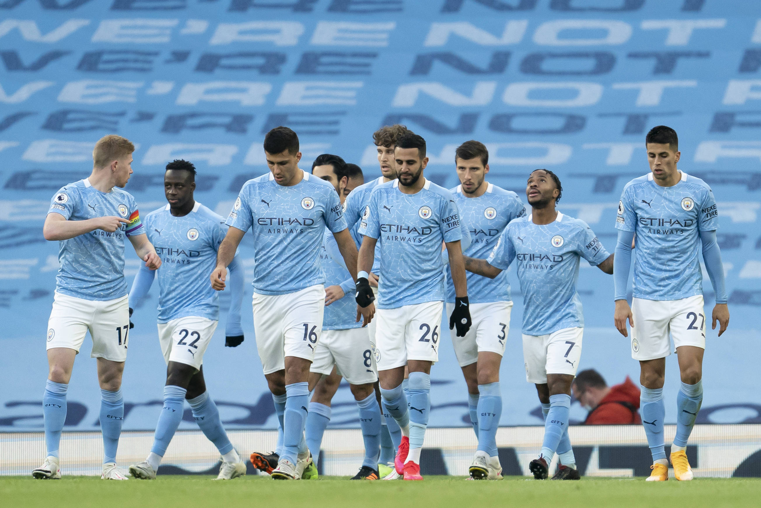 阿德巴约：过去4战我们场均只得108分左右，必须改变这一点（阿德巴约：近四战球队场均仅108分，必须改善进攻表现）